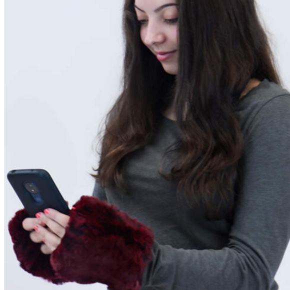 NWT$70 Surell Faux Fur Knit Texting Fingerless Gloves Mittens - Picture 4 of 10